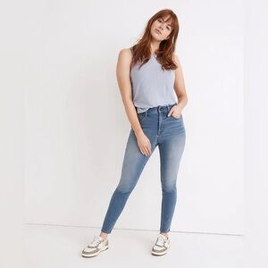 EUC - Madewell Curvy Roadtripper Jeggings - size 28P